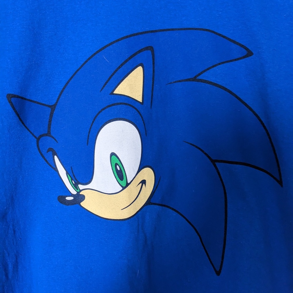 Vintage Sonic the hedgehog blue t-shirt size large